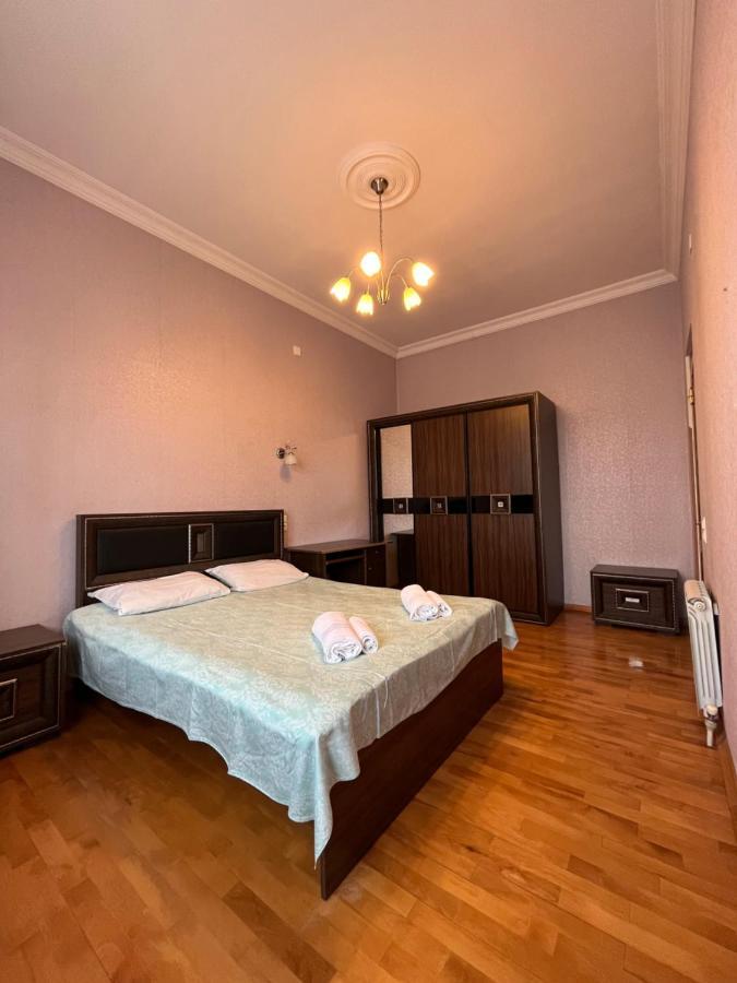House On Ganja Street Hotel Kutaisi Ngoại thất bức ảnh