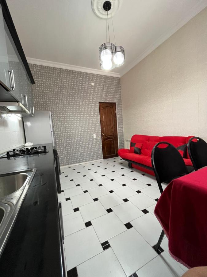 House On Ganja Street Hotel Kutaisi Ngoại thất bức ảnh